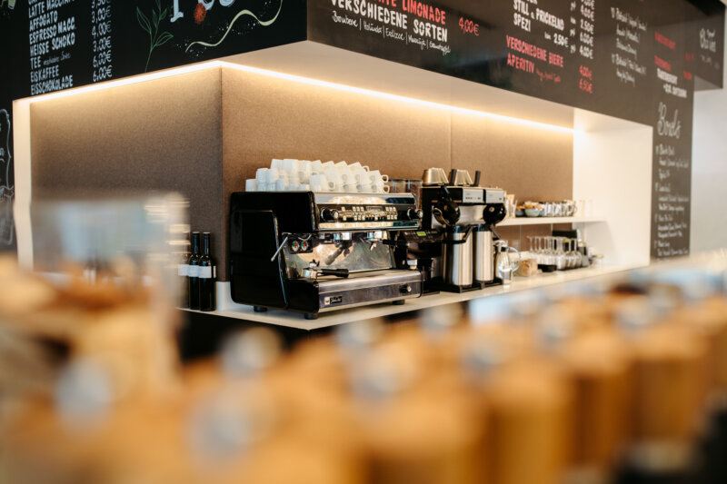 Dinzler Kaffee bei uns im Café